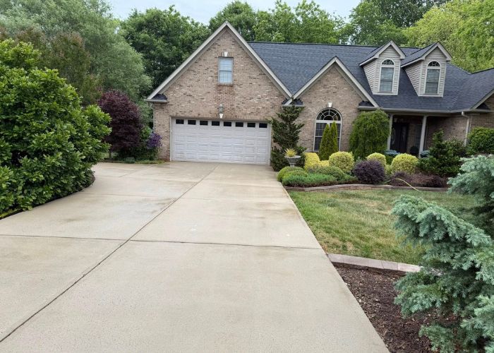 Driveway Cleaning before after cleaning project in Orange County NC