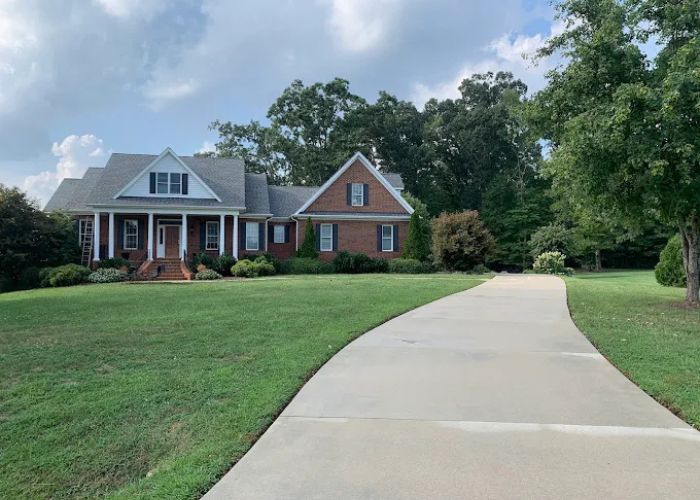 Residential Services before after cleaning project in Graham NC